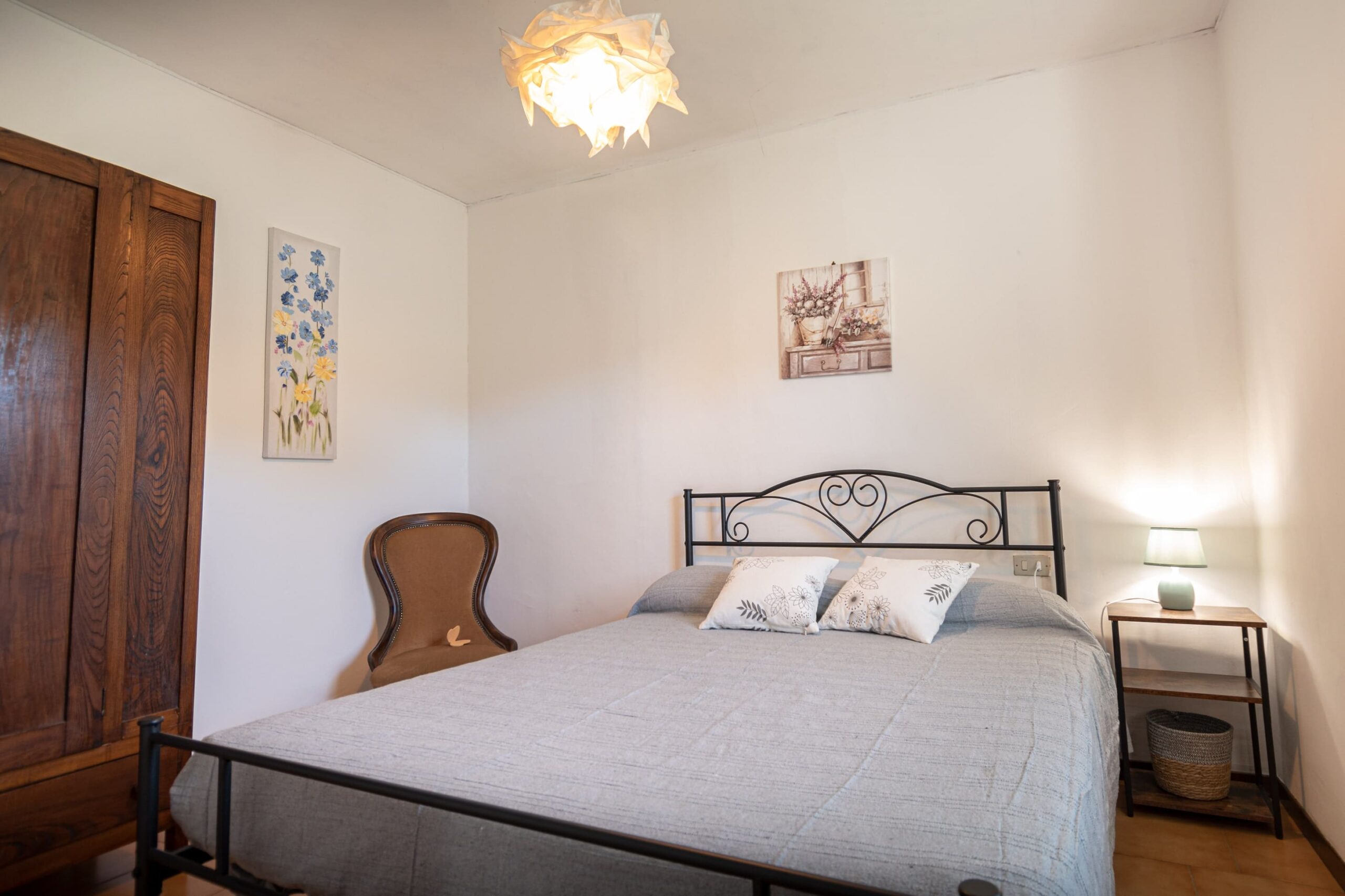 Camera matrimoniale al primo piano - Casa di Monica a Orvieto Camera matrimoniale al primo piano - Casa di Monica a Orvieto